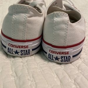 Converse Size 7.5. EUC, White